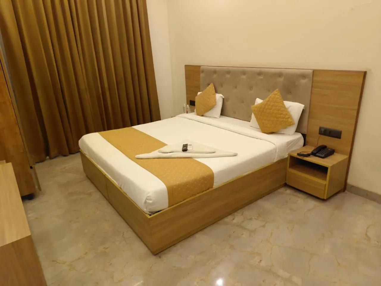 360 Degree Hotel Gurgaon