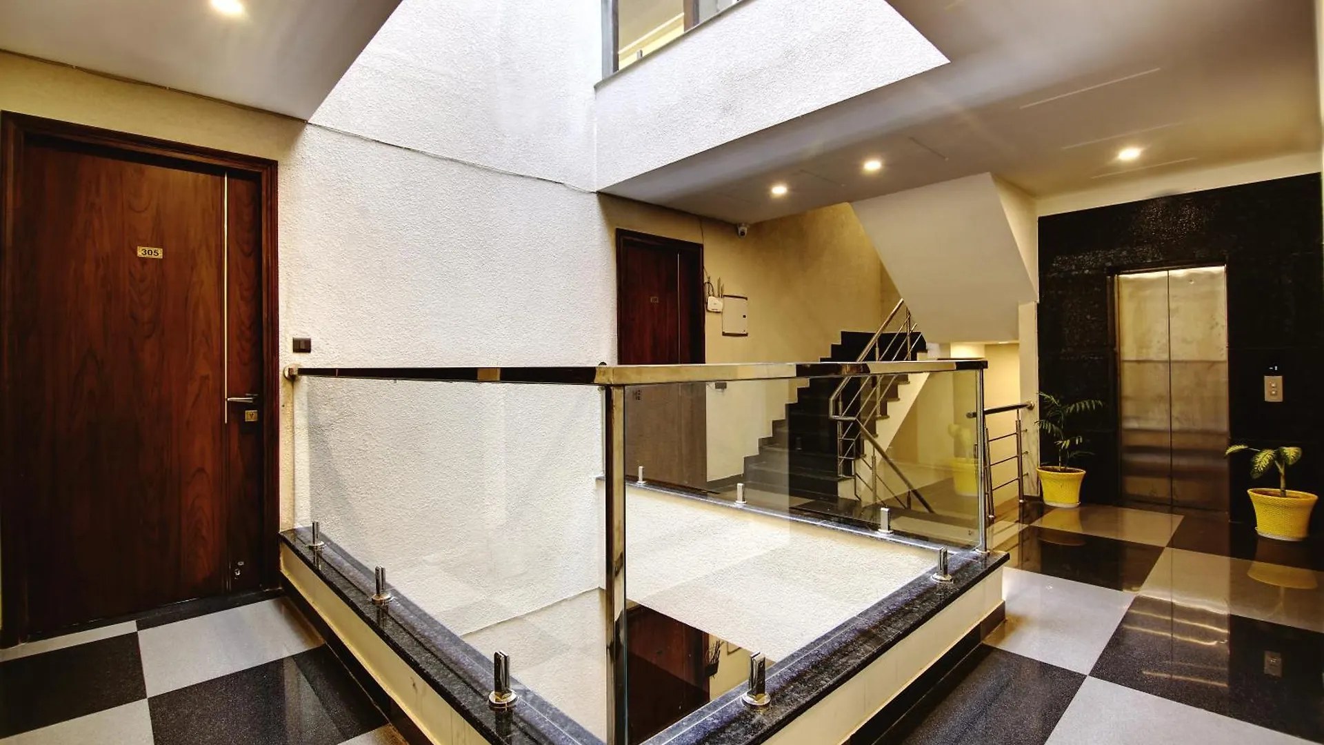 360 Degree Hotel Gurgaon India