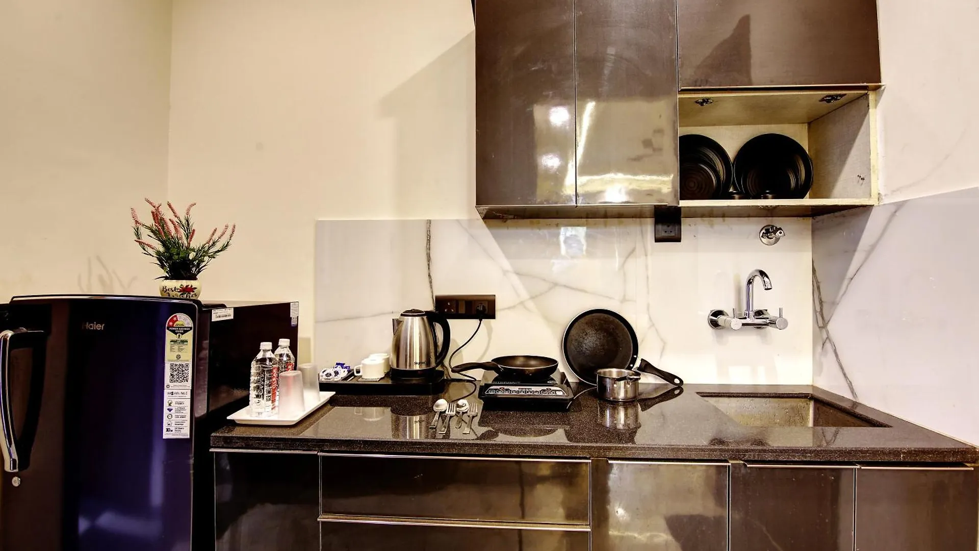 360 Degree Hotel Gurgaon